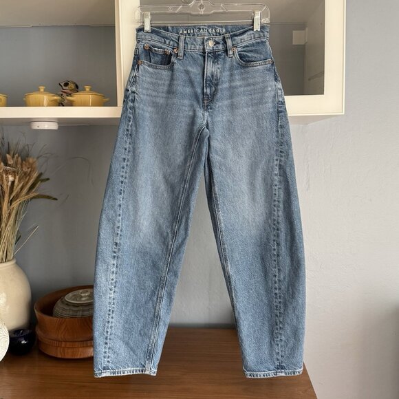 American Eagle Outfitters Denim - American Eagle Stretch Barrel Jeans Mid Rise Size 000R